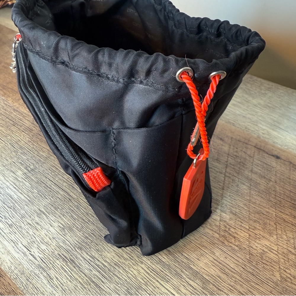 TINTAMER Black Toiletry Bag Pouch Drawstrings VIP Intelligent - Picture 3 of 15